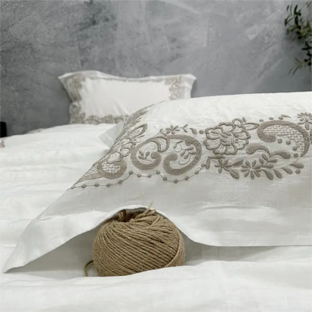 Modern Floral Pure Linen Four-Piece Bedding Set