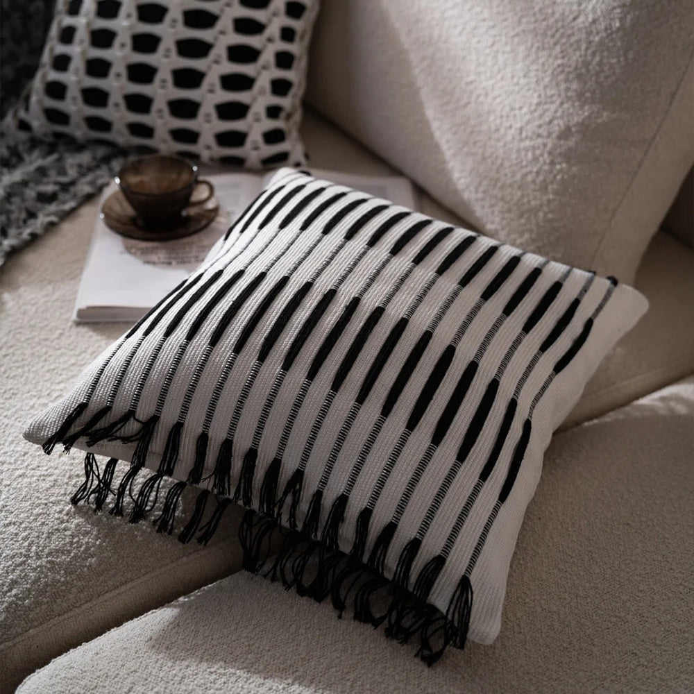 Tassel Elegance Cotton&Linen Pillow